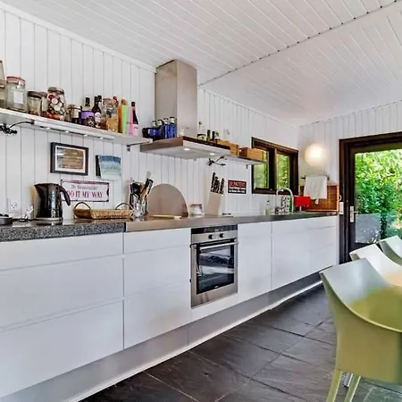 Διαμέρισμα Cozy Summer House 50 Meter From The Beach, 89 M²