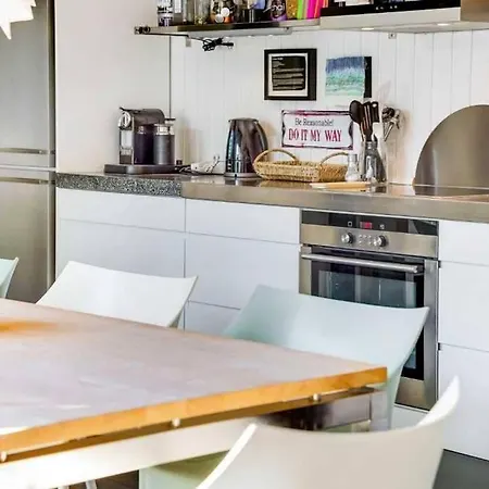 Daire Cozy Summer House 50 Meter From The Beach, 89 M²