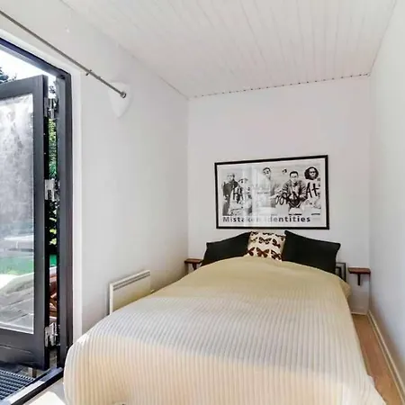 Cozy Summer House 50 Meter From The Beach, 89 M² *