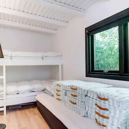 Cozy Summer House 50 Meter From The Beach, 89 M²