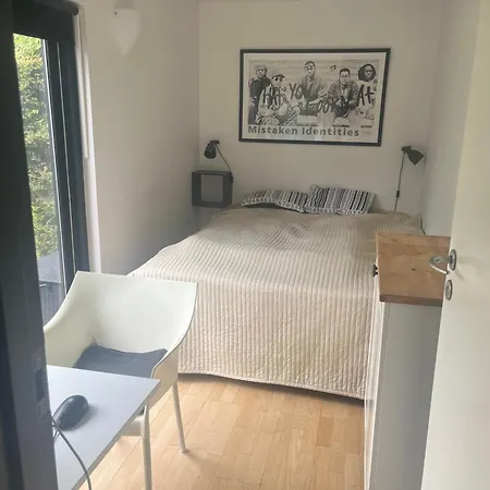 Cozy Summer House 50 Meter From The Beach, 89 M² * Dronningmølle