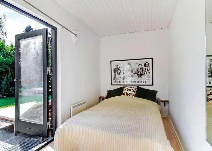 Cozy Summer House 50 Meter From The Beach, 89 M² *